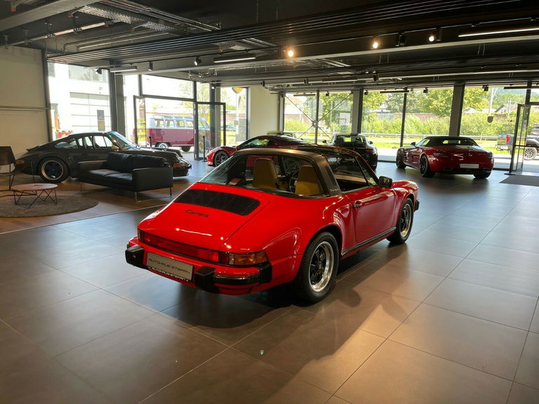 Porsche 911 Carrera 3.2