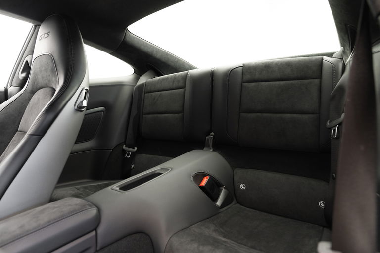 Porsche 991.2 Carrera GTS