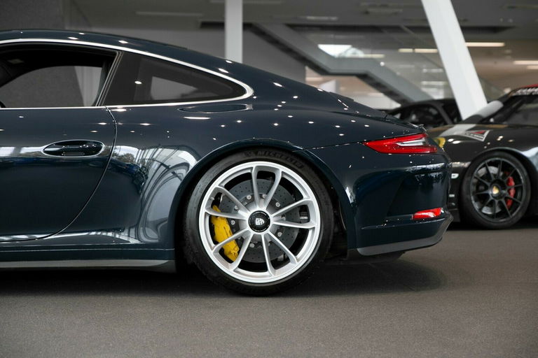 Porsche 991 GT3 Touring
