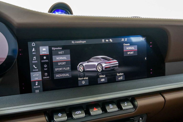 Porsche 992 Carrera 4S