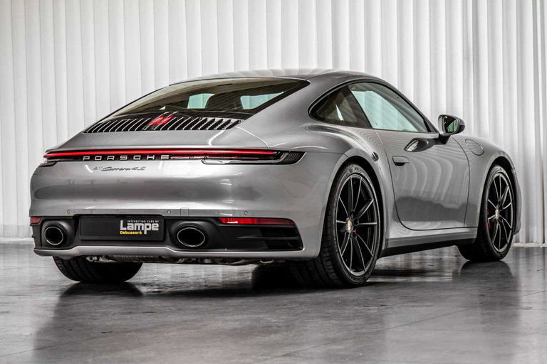 Porsche 992 Carrera 4S
