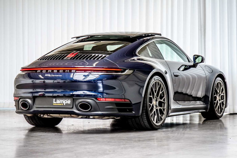 Porsche 992 Carrera