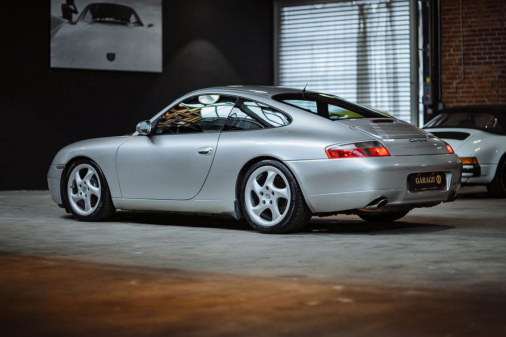 Porsche 996 Carrera
