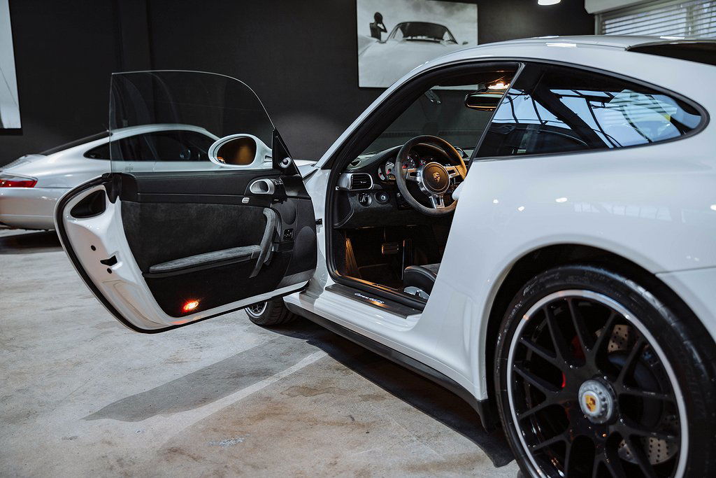 Porsche 997.2 Carrera 4 GTS