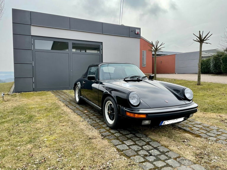 Porsche 911 Carrera 3.2 (US)