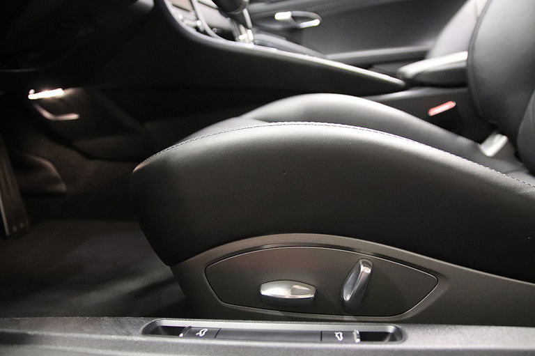 Porsche 991.2 Carrera GTS