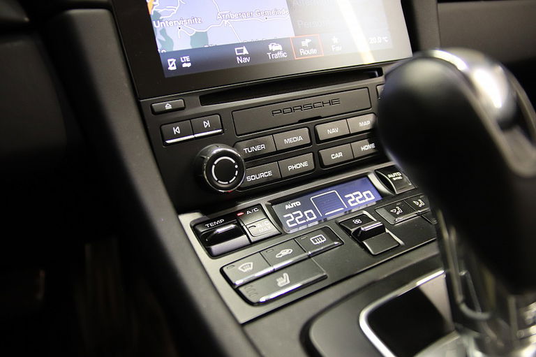 Porsche 991.2 Carrera GTS