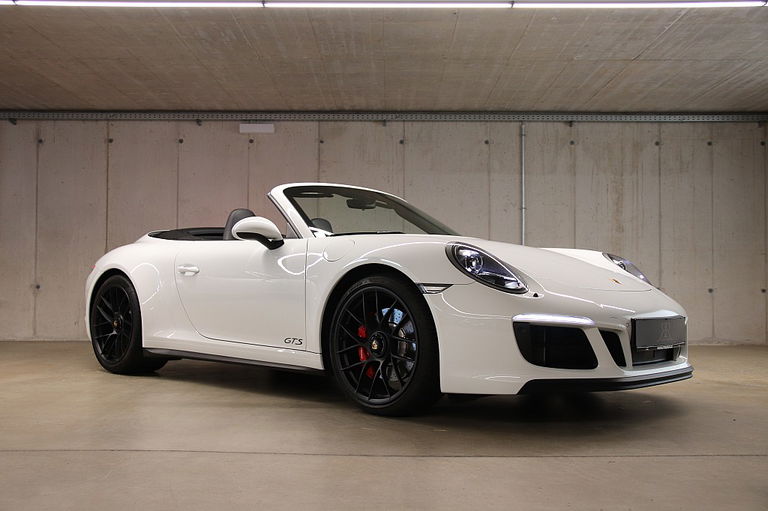 Porsche 991.2 Carrera GTS