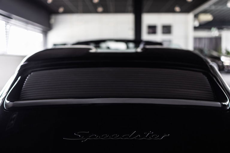 Porsche 964 Carrera 2 Speedster