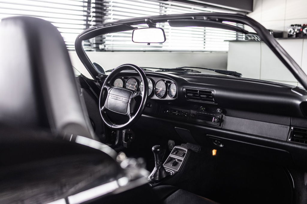 Porsche 964 Carrera 2 Speedster
