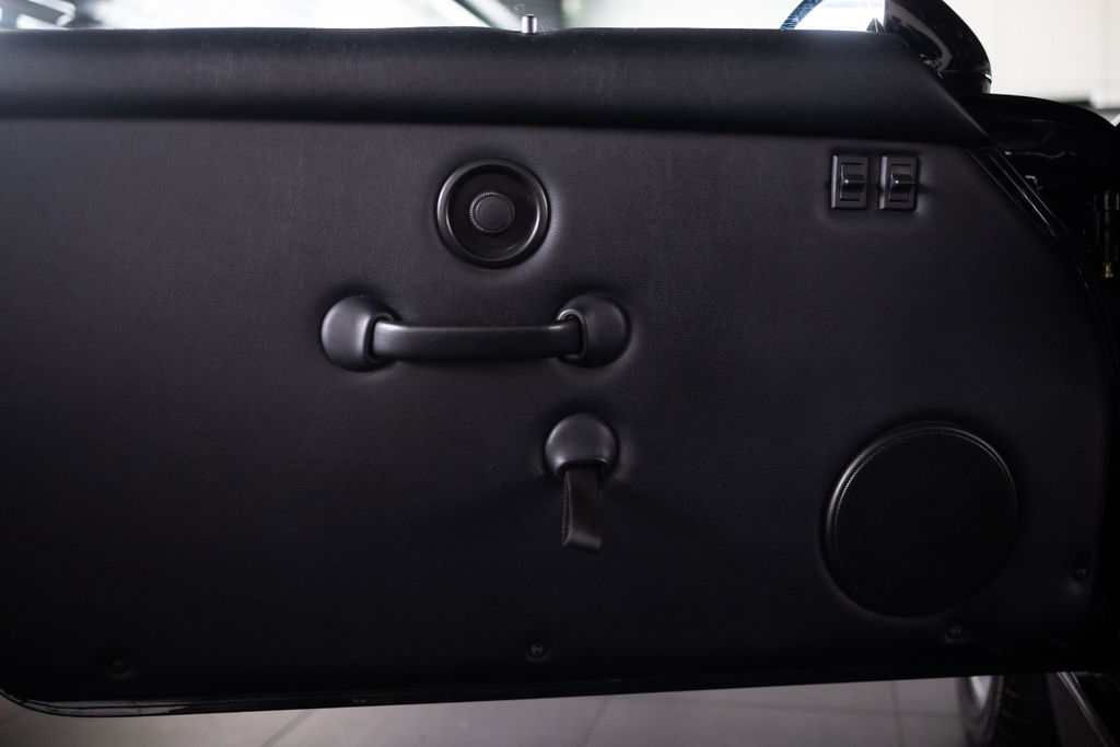 Porsche 964 Carrera 2 Speedster