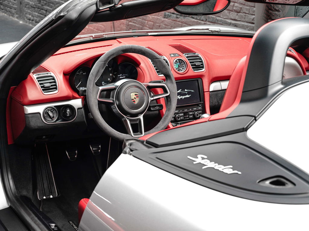 Porsche 981 Boxster Spyder