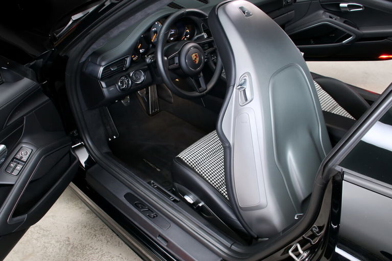 Porsche 991 GT3 Touring