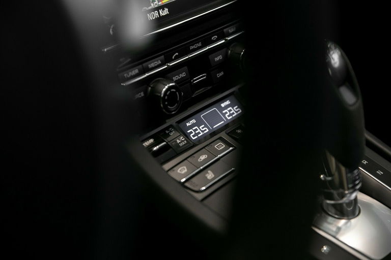 Porsche 991 Carrera GTS