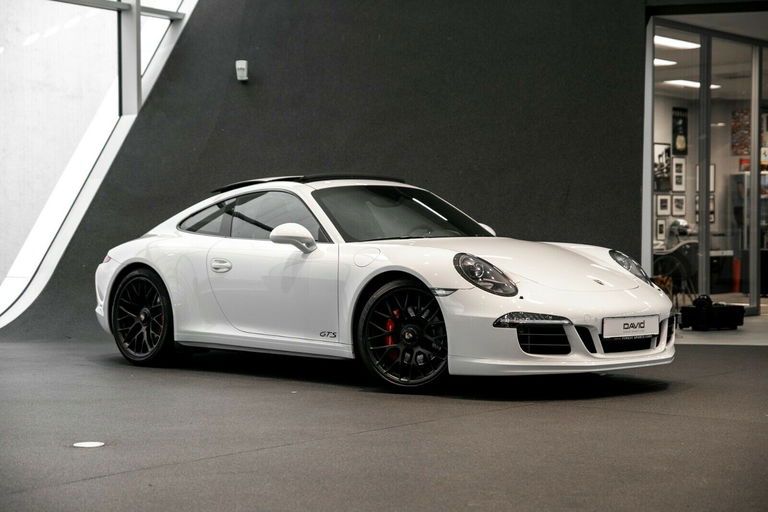 Porsche 991 Carrera GTS