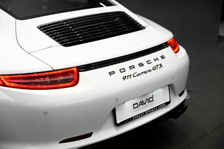 Porsche 991 Carrera GTS