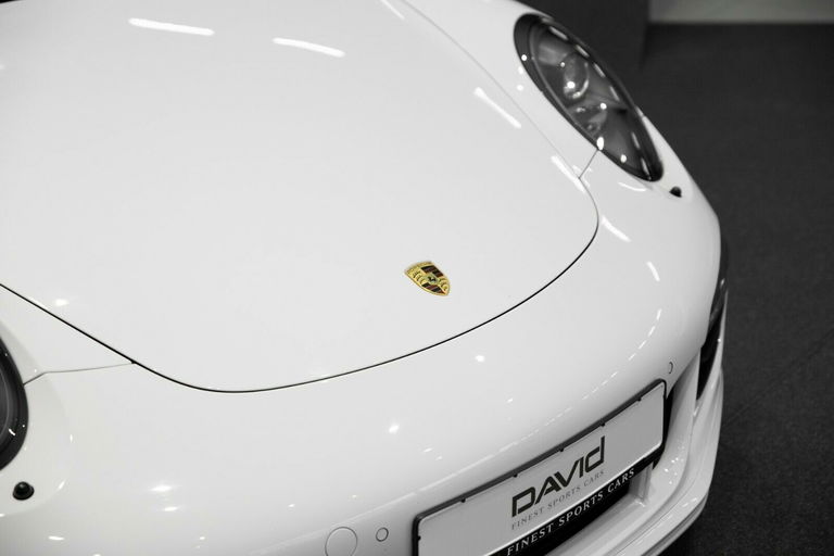 Porsche 991 Carrera GTS