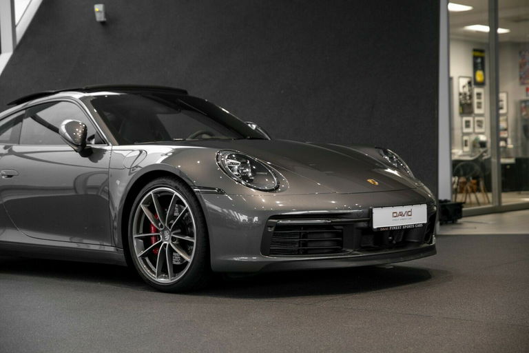 Porsche 992 Carrera S