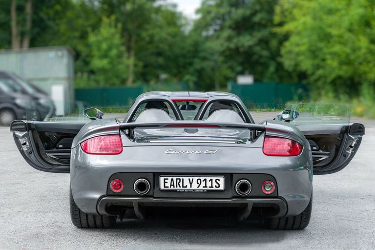 Porsche Carrera GT