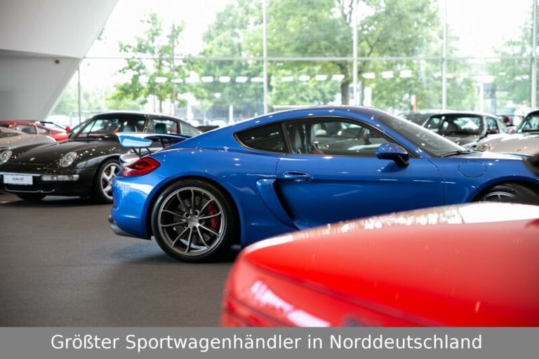 Porsche 981 Cayman GT4