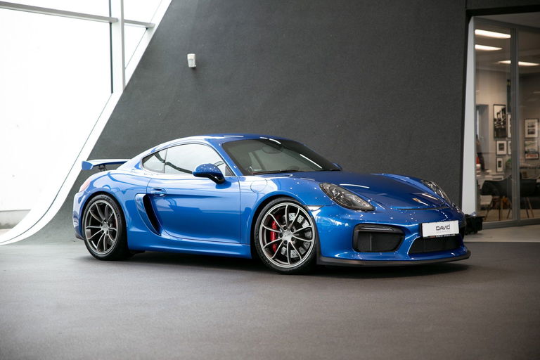 Porsche 981 Cayman GT4