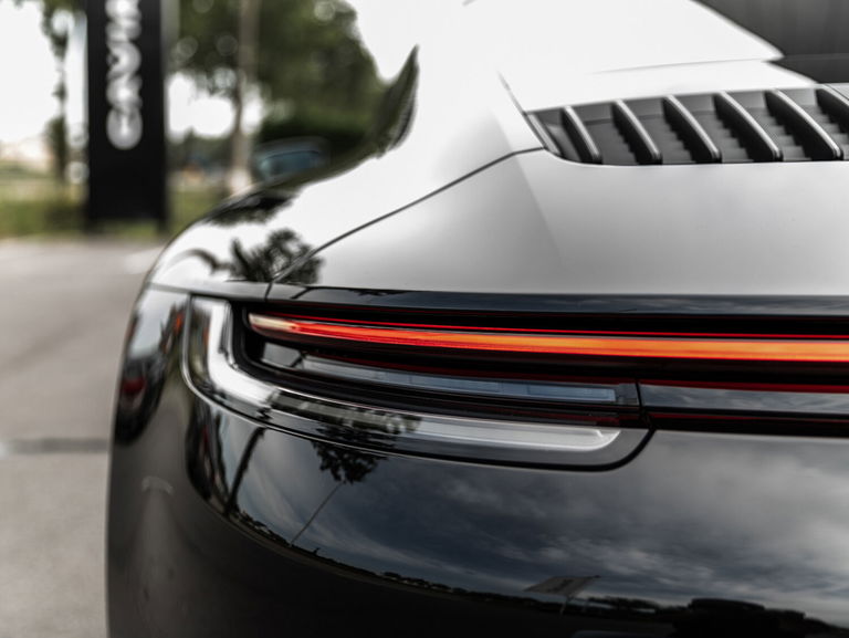 Porsche 992 Carrera