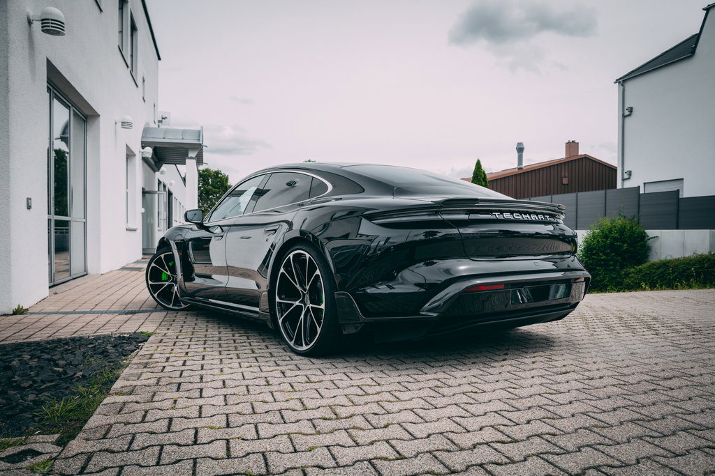 Porsche Taycan 4S