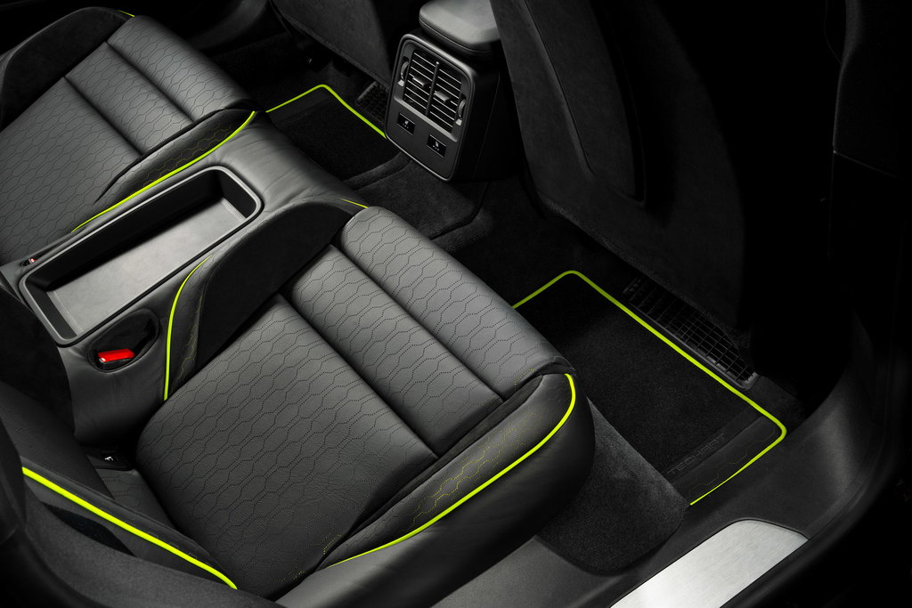 Porsche Taycan 4S