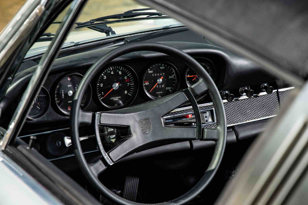 Porsche 911 S (F-Modell)