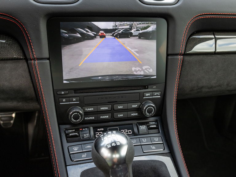 Porsche 718 Cayman GT4