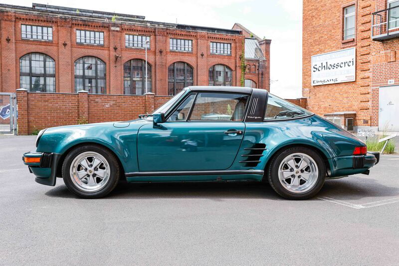 Porsche 911 Carrera 3.2 (US)