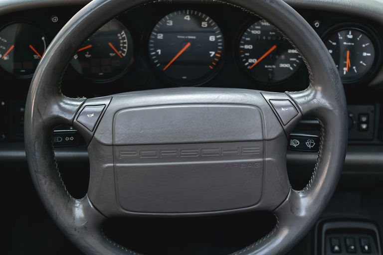 Porsche 964 Carrera 4