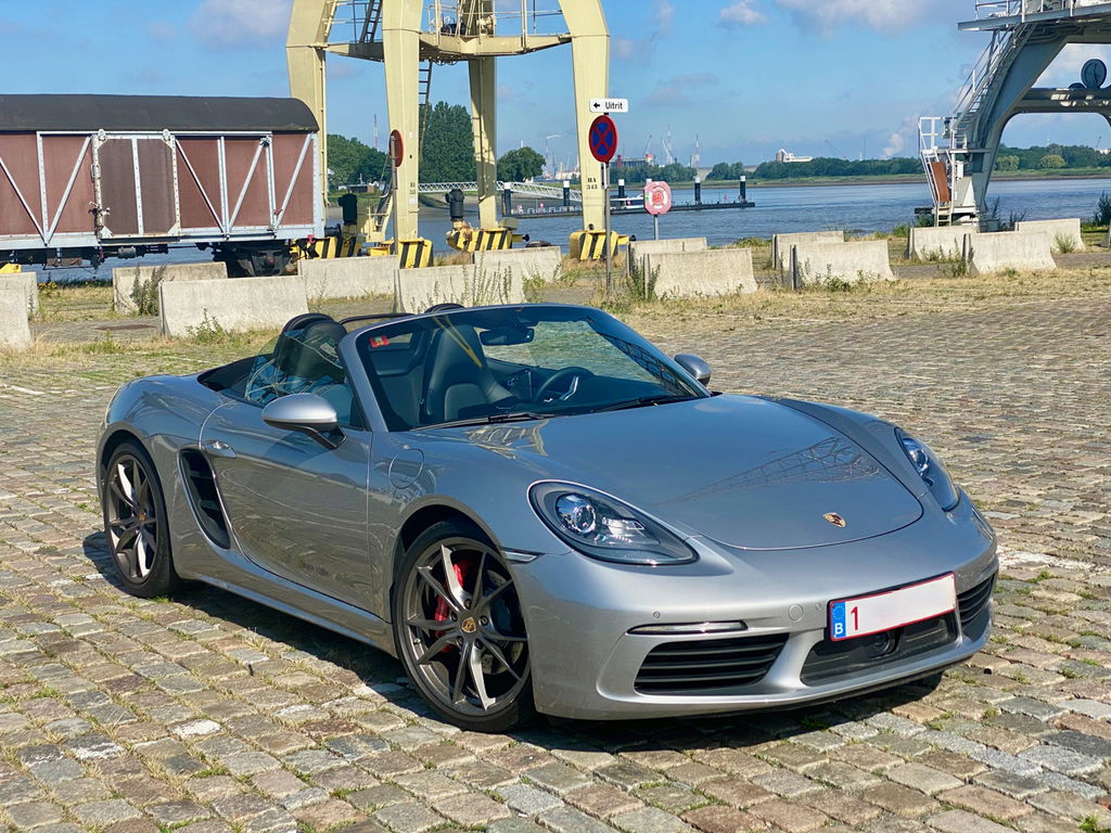 Porsche 718 Boxster S