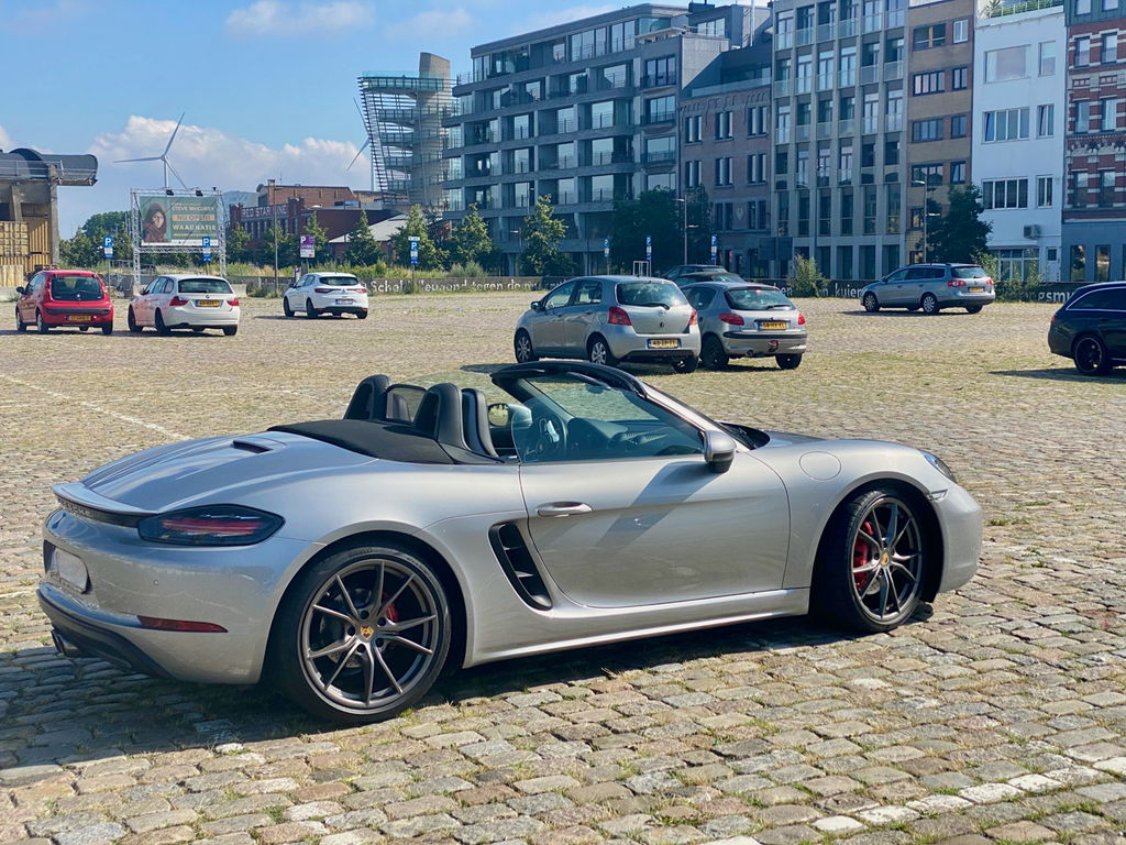 Porsche 718 Boxster S