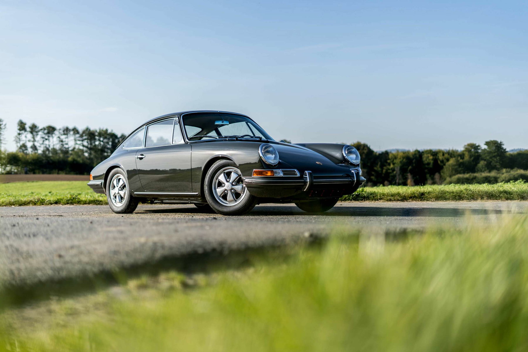 Porsche 911 S (F-Modell) 1967 - elferspot.com - Marketplace for