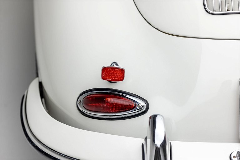 P592578 - KUNSTLEDER-SITZBEZUG - LINKS ODER RECHTS (477721547E) für Porsche  356B T6 / 1962 / 1600 (616 / 1 t6) / Karmann hardtop coupe b t6 /  4-gang-handschaltgetriebe