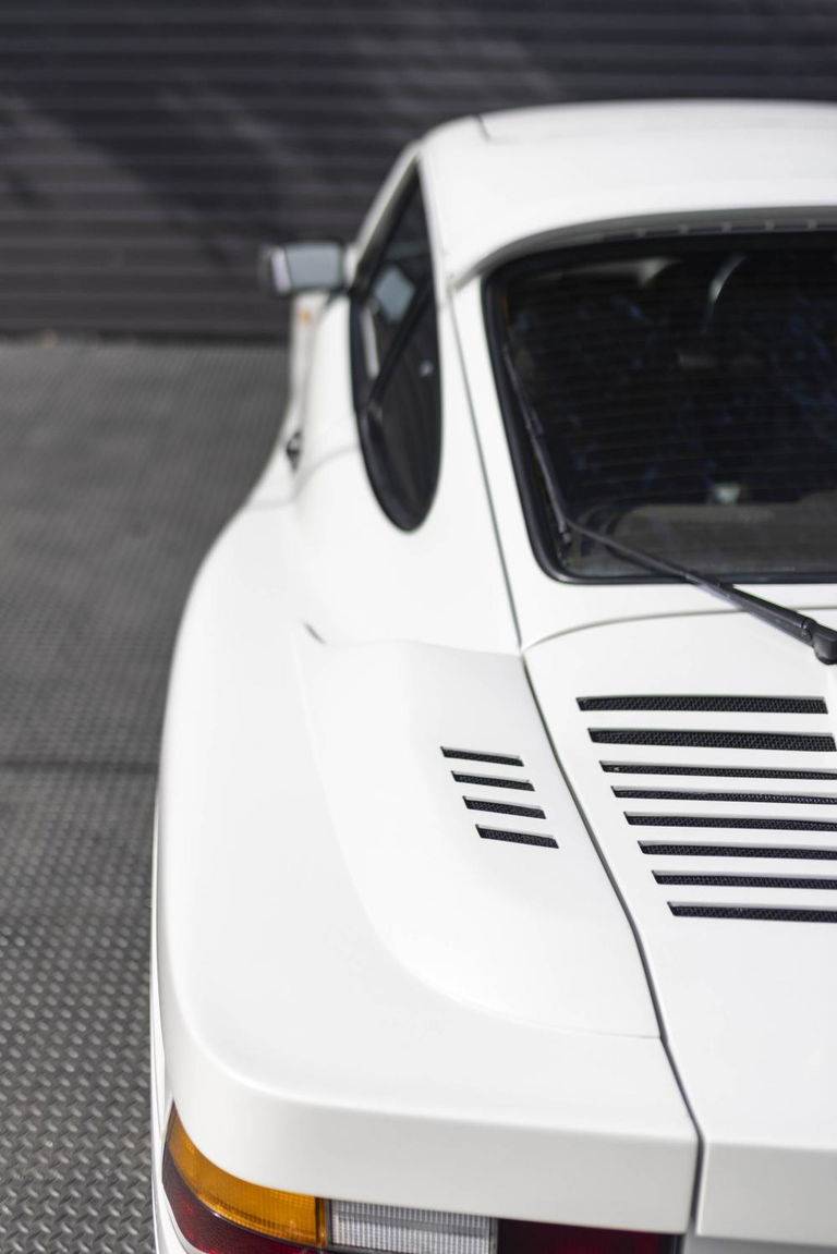 Porsche 911 Turbo 3.3