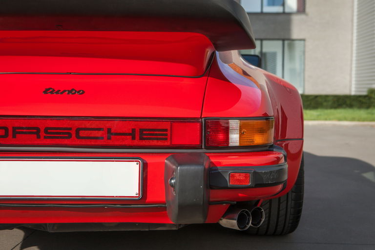 Porsche 911 Turbo 3.3