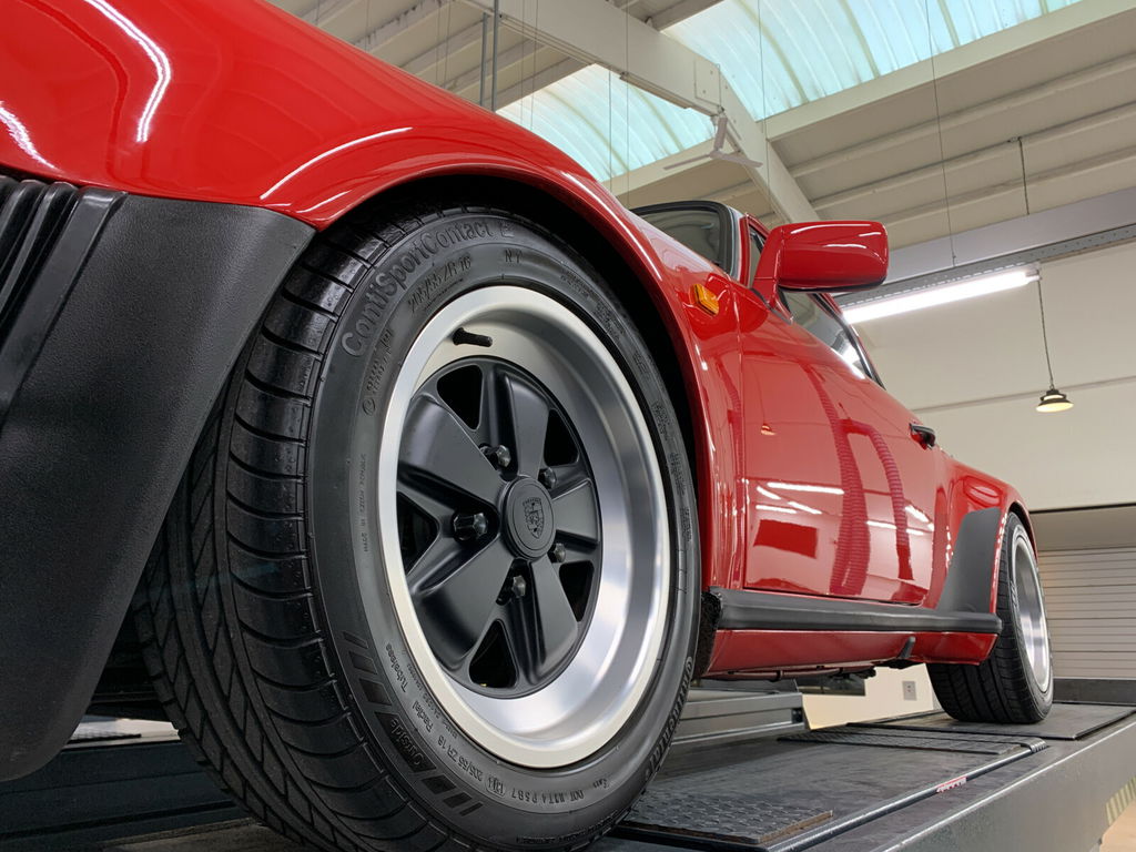 Porsche 911 Turbo 3.3