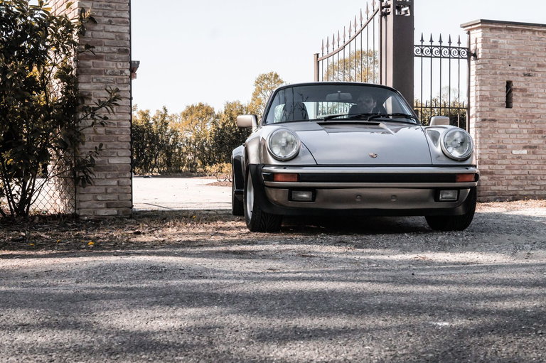 Porsche 911 Turbo 3.3