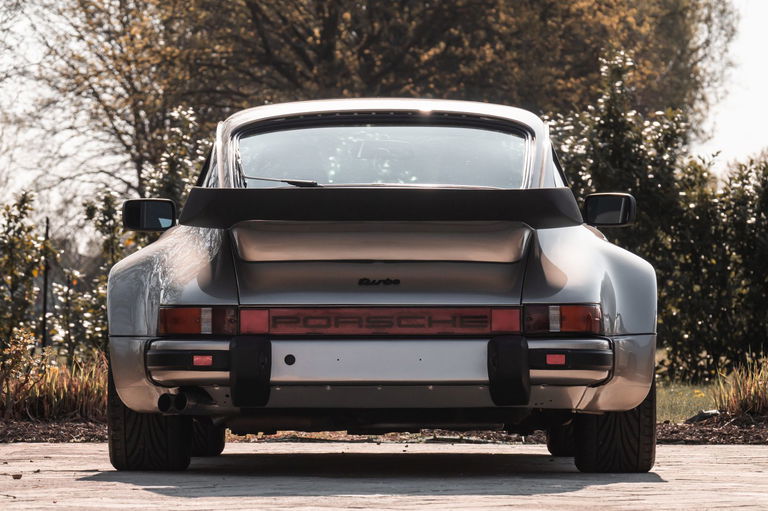 Porsche 911 Turbo 3.3