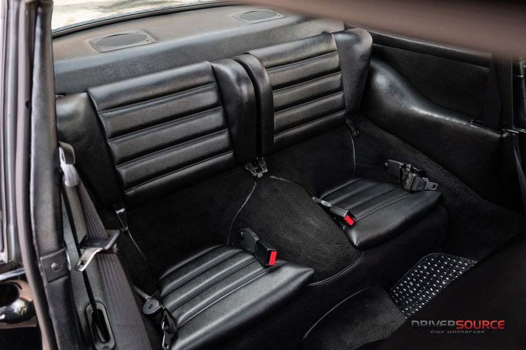 Porsche 911 Carrera 3.2 (US)