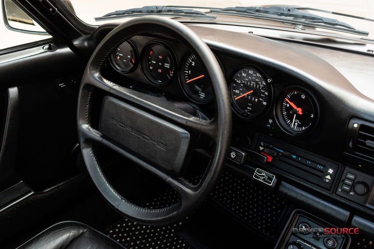 Porsche 911 Carrera 3.2 (US)