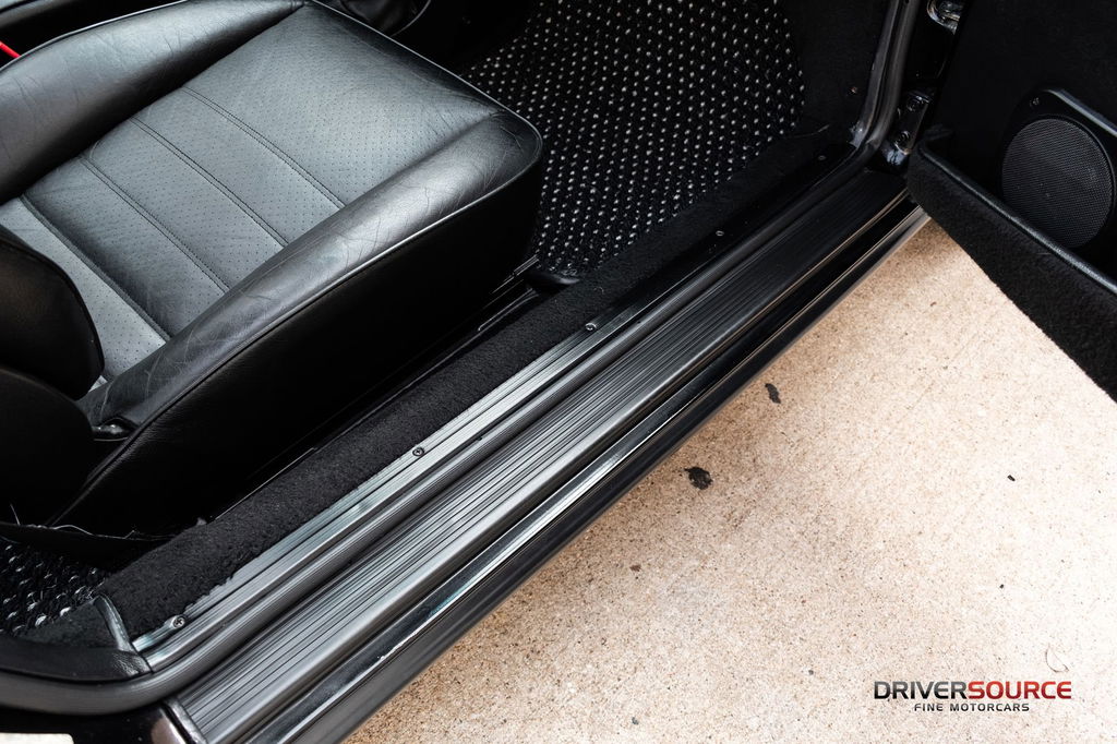 Porsche 911 Carrera 3.2 (US)