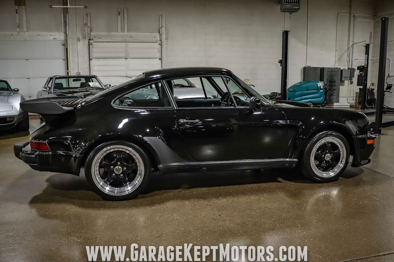 Porsche 911 Carrera 3.2 (US)
