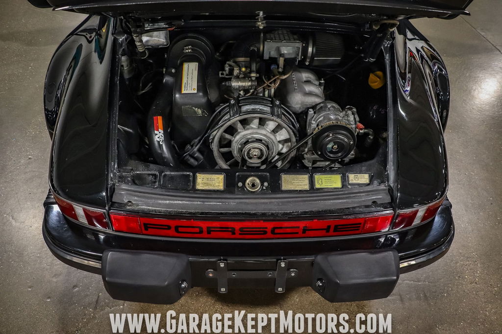 Porsche 911 Carrera 3.2 (US)