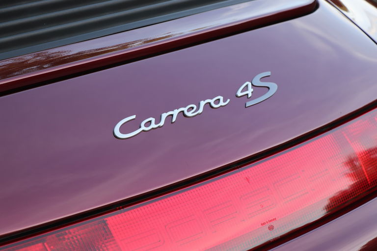 Porsche 993 Carrera 4S