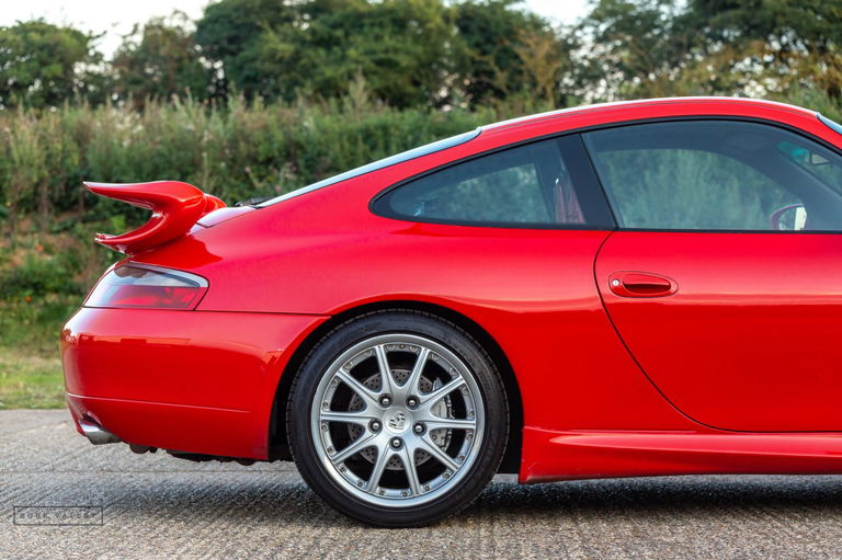 Porsche 996 Carrera