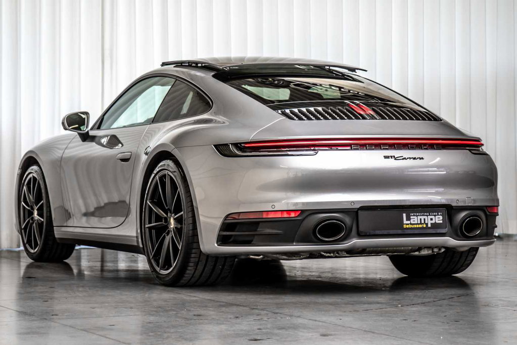 Porsche 992 Carrera