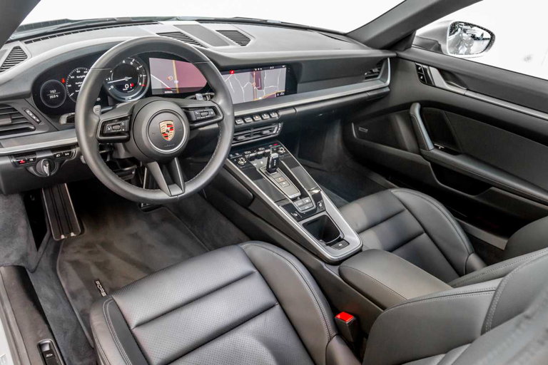 Porsche 992 Carrera